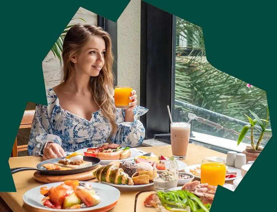 Dine_Out_240902_C_Plus_T1_Campaign_Website_Image_902x691_AE_1_b52c5e0566_643e8c44dc